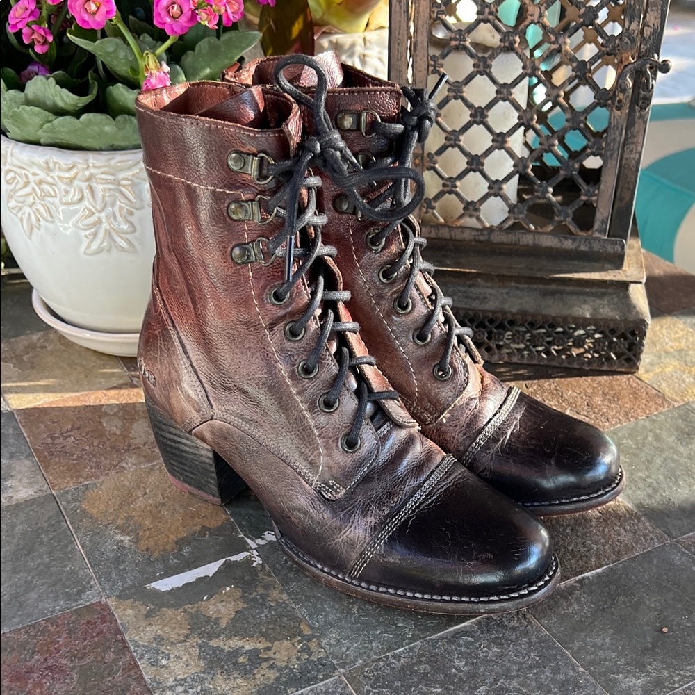 BED|STU Judgement Starry Night Distressed Brown Lace-Up Boots 8